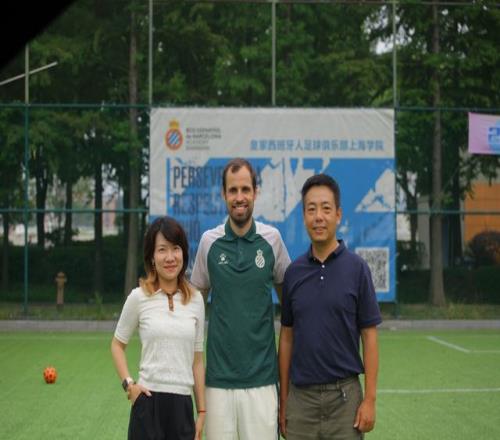 谈球吧皇家西班牙人足球俱乐部通过其上海足球学院深化国际布局