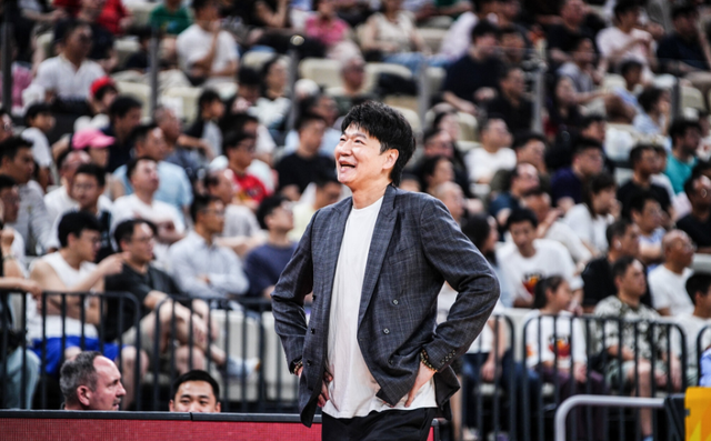 谈球吧山东男篮揭幕战！全力击败辽宁，班顿上演CBA首秀，央视直播
